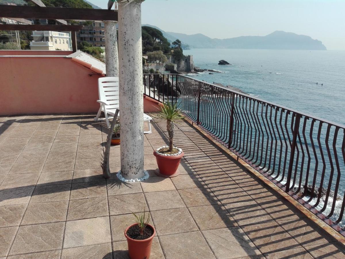 Apartmán Un Tuffo In Mare Janov Exteriér fotografie
